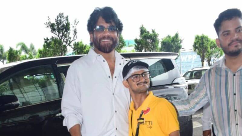 Nagarjuna hugging disabled fan