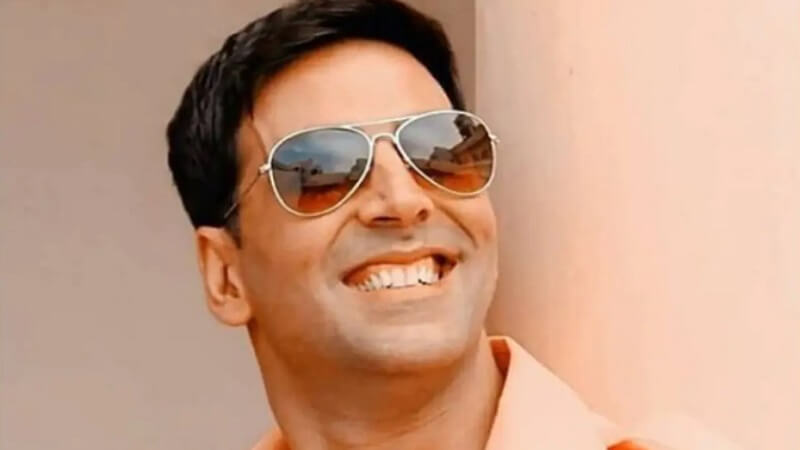 Akshay Kumar Fees