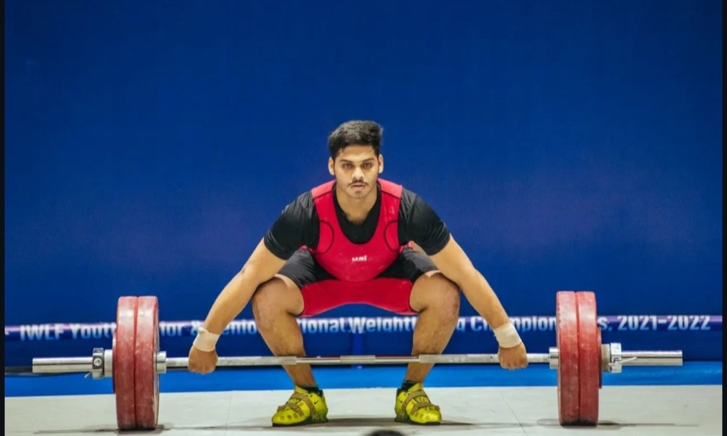 Indian Lifter Ajaya Babu Valluri wins gold at Commonwealth championships