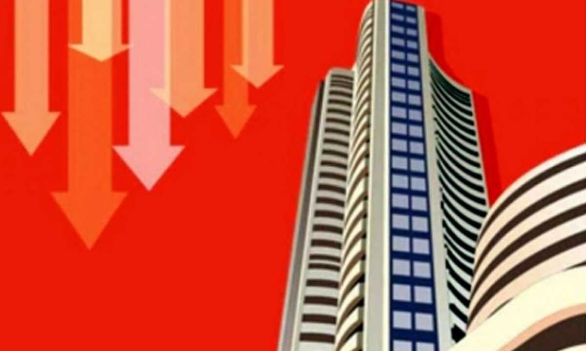 Sensex slumps 638 points, investors lose over Rs 9 lakh crore