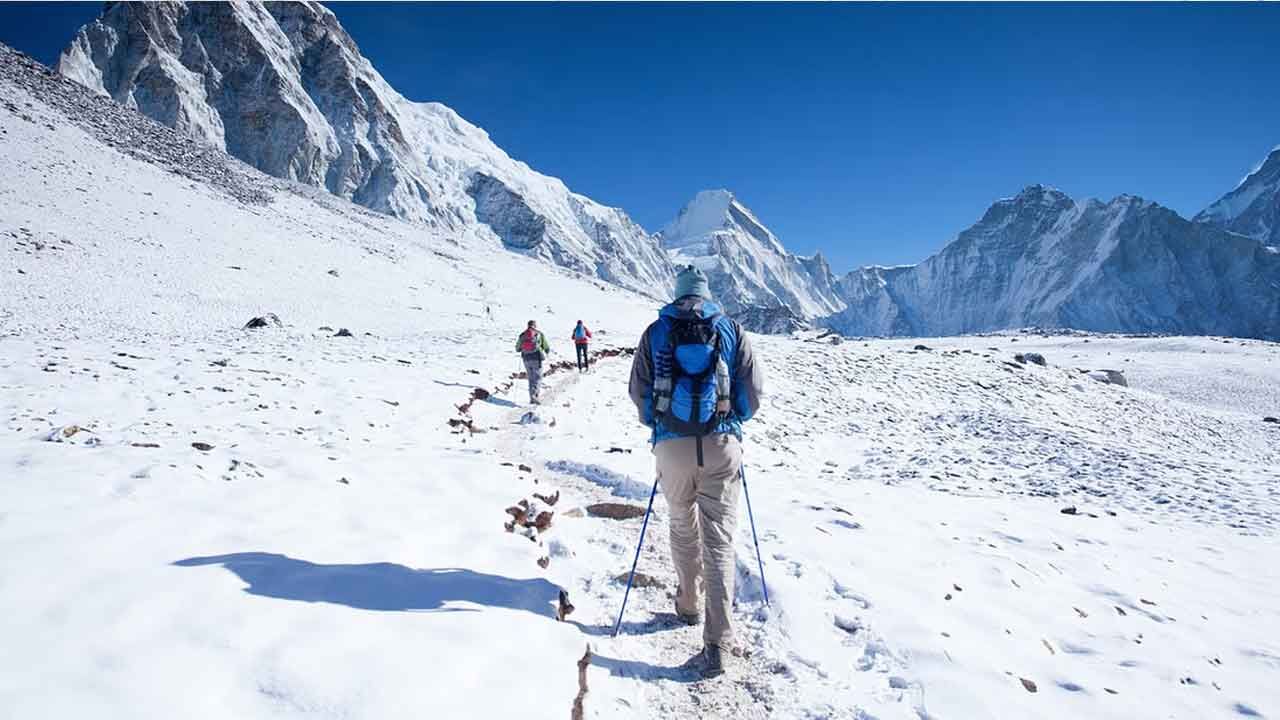 IAF choppers yet to trace 2 foreign mountaineers stranded in Uttarakhand