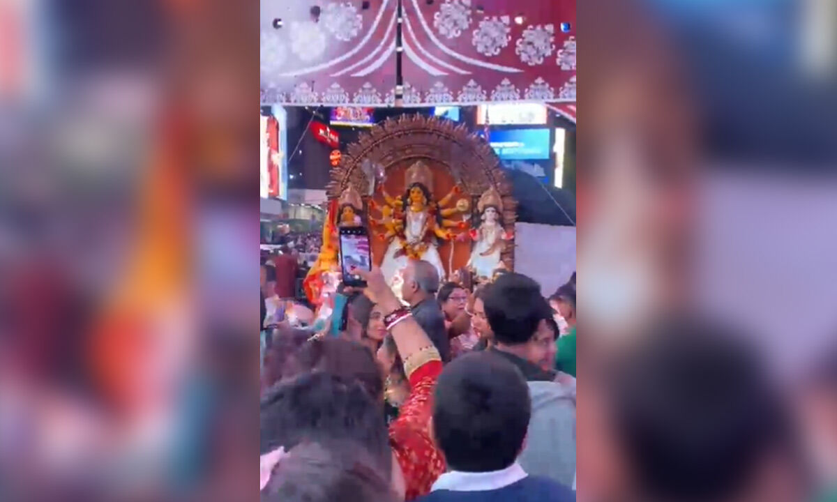 Watch The Viral Video Of Durga Puja Celebrated For The First Time At Times Square, New York