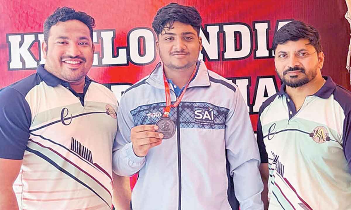 Telangana weightlifter Saivarthan wins bronze in National event