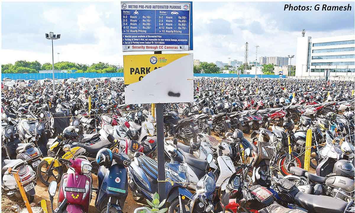 Parking areas in Metro stations in city bereft of basic amenities