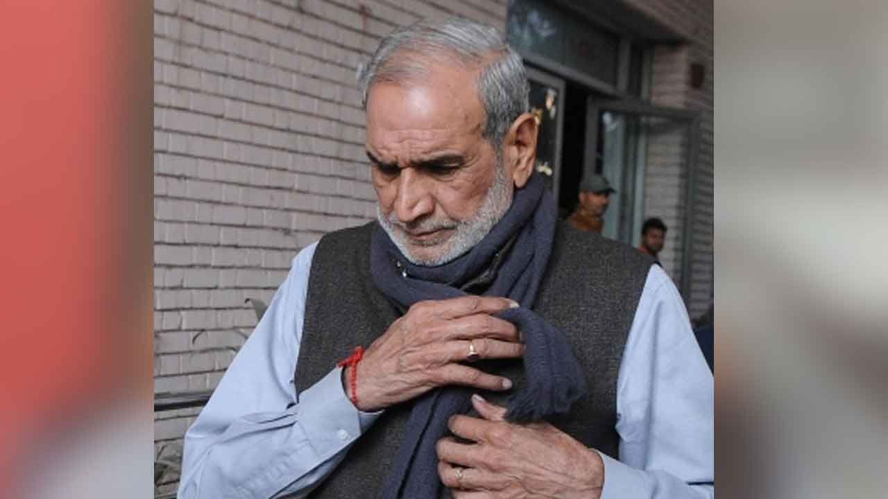 Delhi HC admits CBI's appeal challenging acquittal of ex-Cong MP Sajjan Kumar