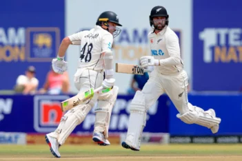 IND vs NZ 1st Test, LIVE Score: KL Rahul 'drops' Latham, Kiwis into lead