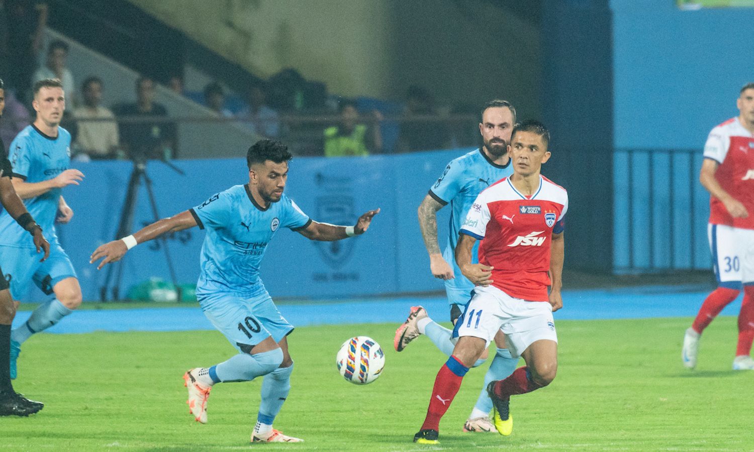 Bengaluru registers 4th clean sheet as Mumbai struggles- Talking points