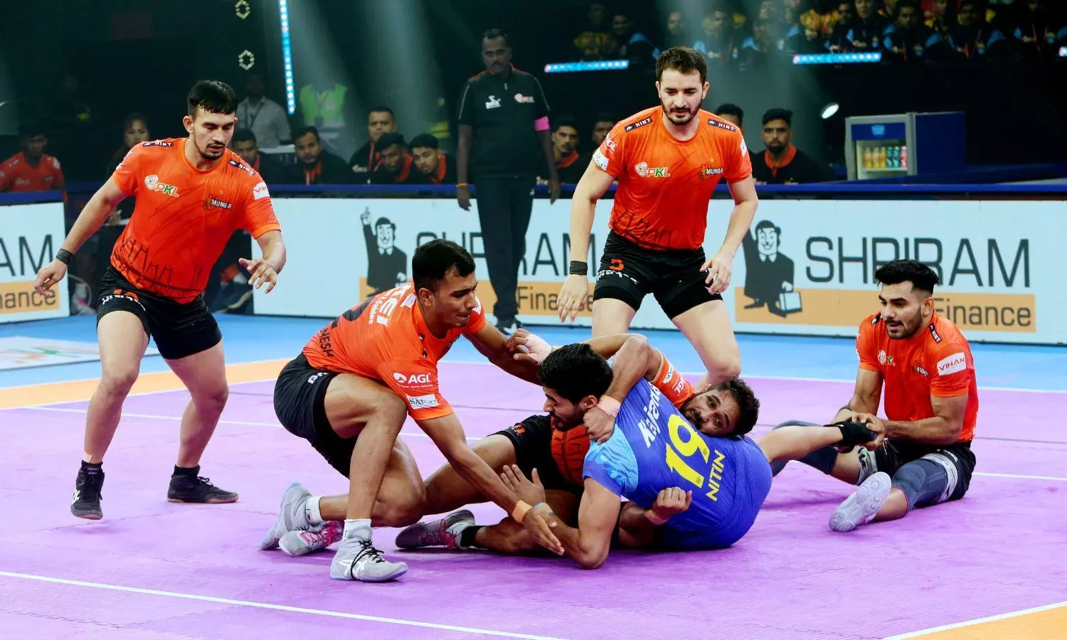 Bengal Warriorz and U Mumba play first tie of season 11