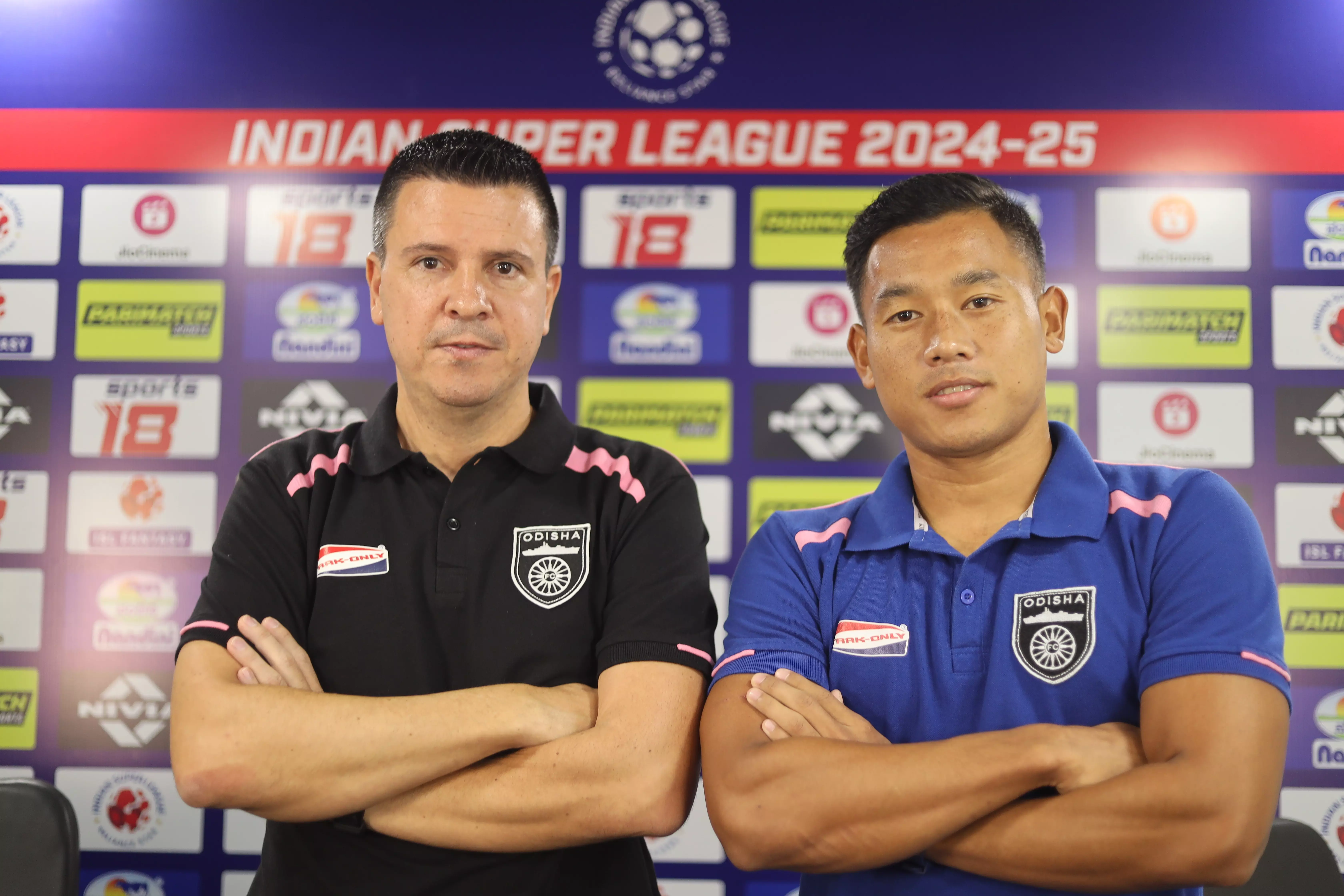 Sergio Lobera with Thoiba (photo credit: OFC)